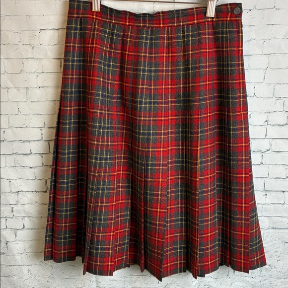 Nordstrom Corbin Ltd Vintage Grey Red Pleated Plaid Skirt Sz 12 Academia Holiday - Picture 8 of 16